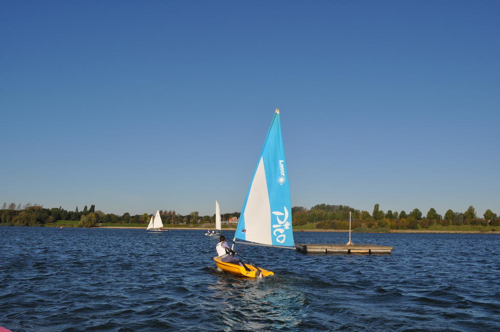 Thuiskomen, Genieten Aan Het Water Maaseik Δωμάτιο φωτογραφία